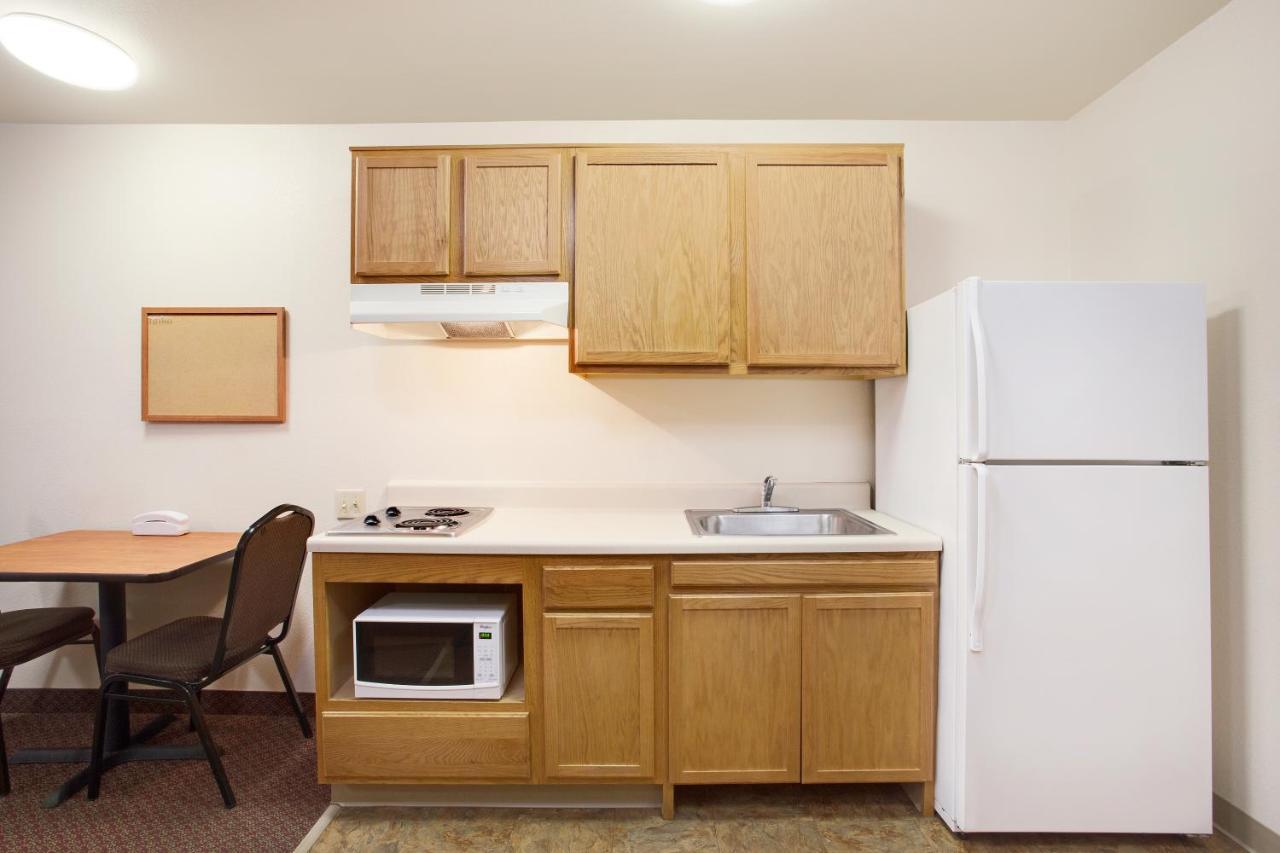 Woodspring Suites Odessa Exterior foto