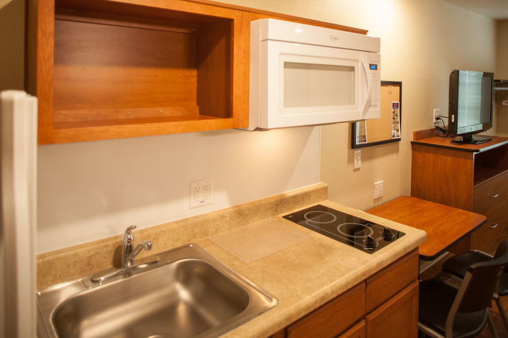 Woodspring Suites Odessa Exterior foto