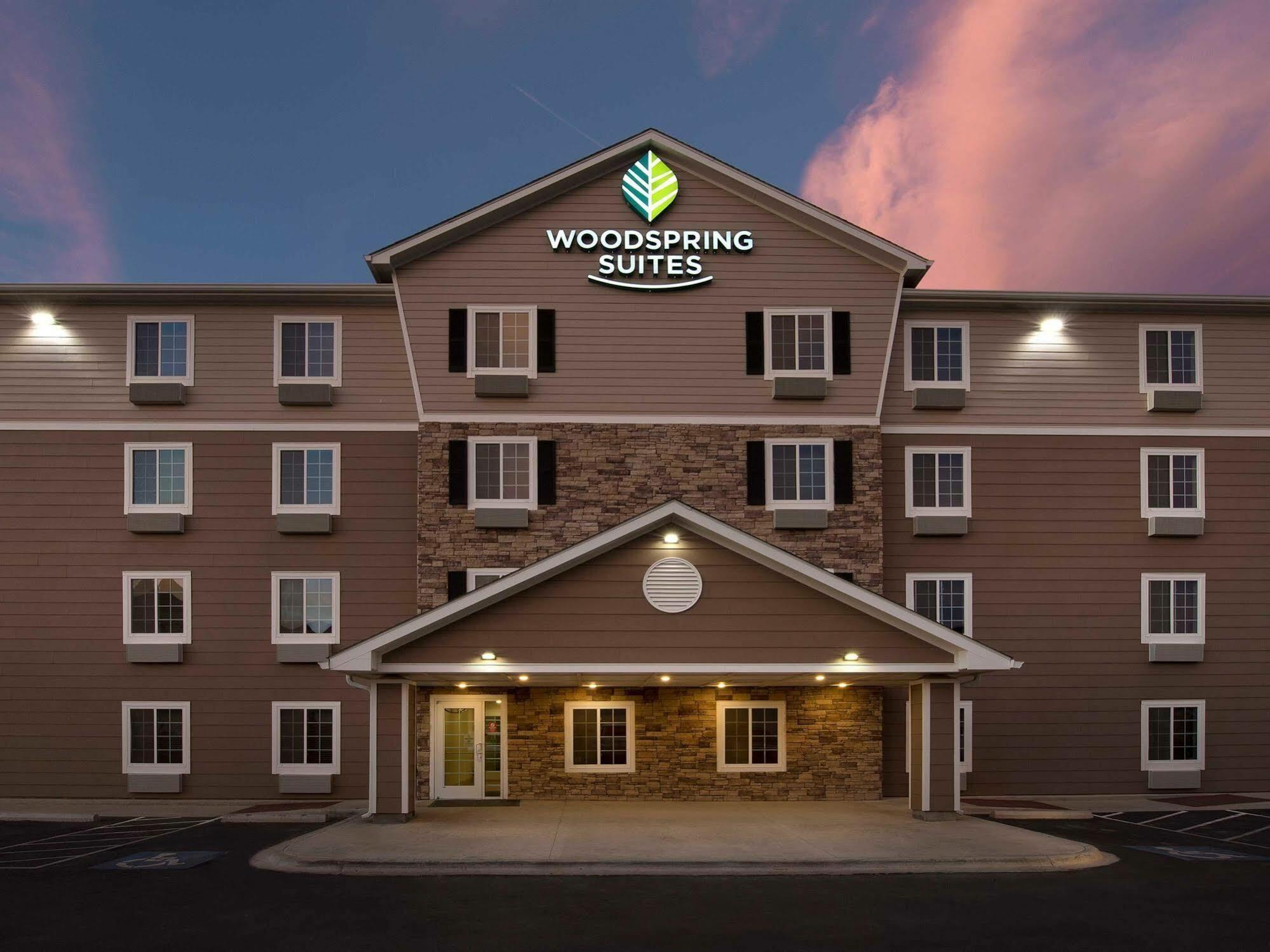 Woodspring Suites Odessa Exterior foto